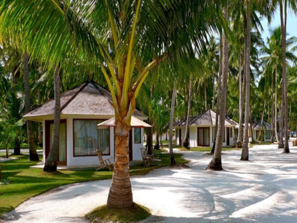 kura-kura resort karimunjawa