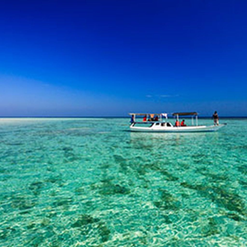 paket wisata Taman nasional karimunjawa